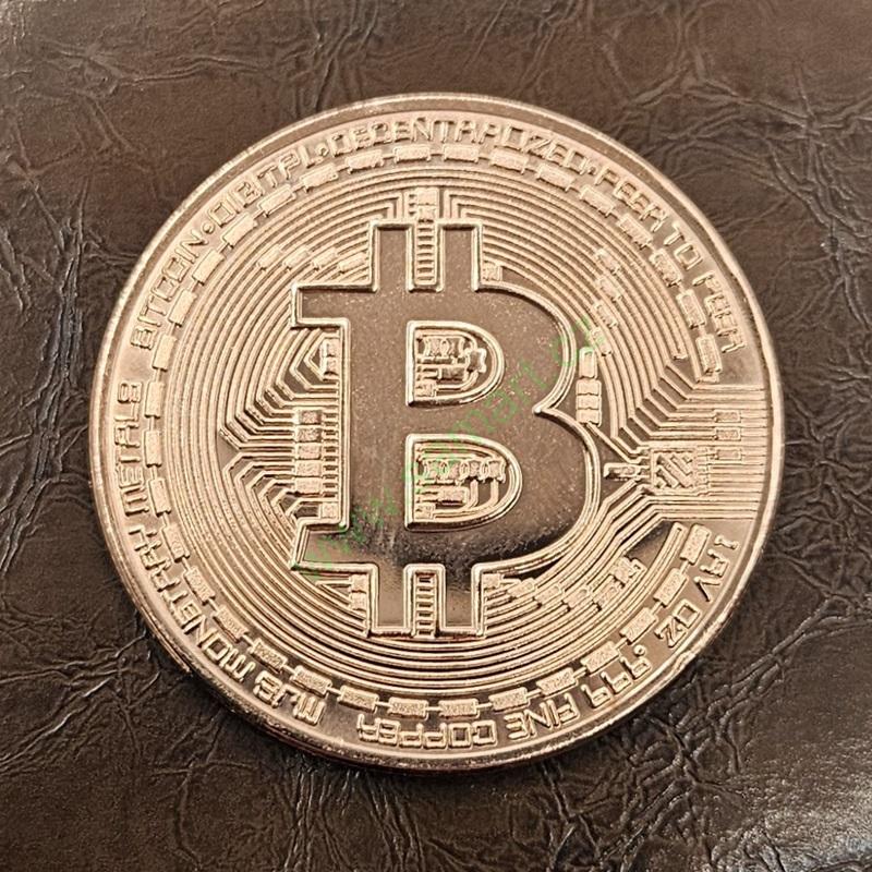 Měděná mince Bitcoin